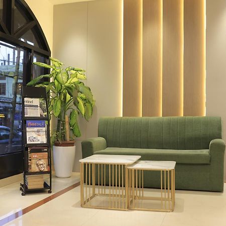 Hotel Prag Continental Γουβαχάτι Εξωτερικό φωτογραφία